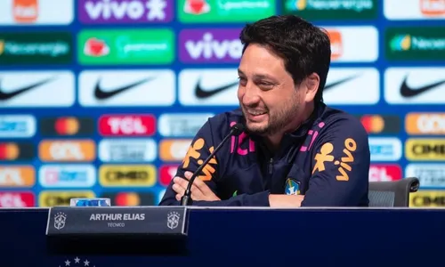 
          Imagem ilustrativa da imagem Arthur Elias convoca seleção para a disputa da Copa Ouro sem Marta e Cristiane
          