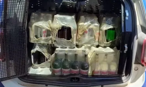 
          Imagem ilustrativa da imagem Bebidas falsificadas são apreendidas durante operação em Viana
          