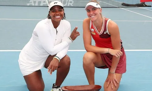 
          Imagem ilustrativa da imagem Bia Haddad perde e é eliminada na chave de duplas no Aberto da Austrália
          