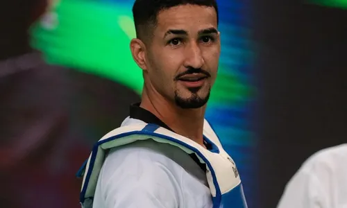 
          Imagem ilustrativa da imagem Brasileiro campeão do taekwondo no Pan é suspenso por doping
          