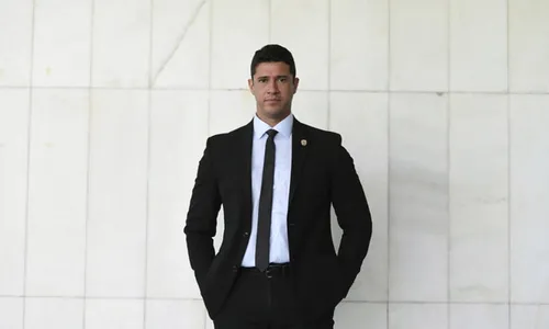 
          Imagem ilustrativa da imagem Burocrata ganhou diárias de R$ 45,8 mil em 11 dias
          