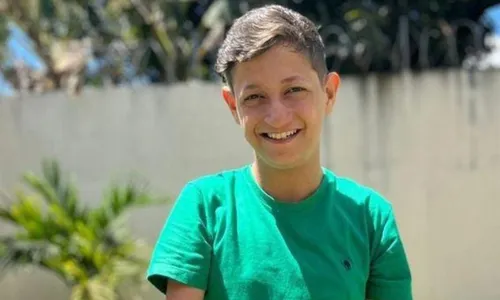 
          Imagem ilustrativa da imagem Cantor de Alagoas morre aos 17 anos após internação por hemorragia digestiva
          