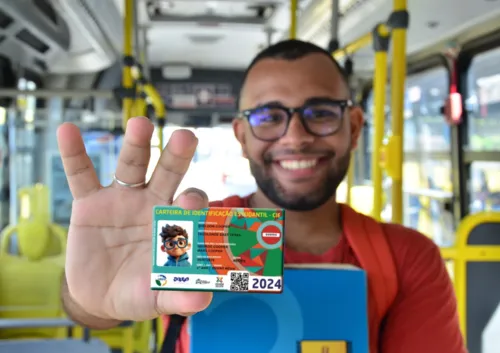 
          Imagem ilustrativa da imagem Carteira de estudante 2024 já pode ser solicitada por alunos do Grande Recife
          