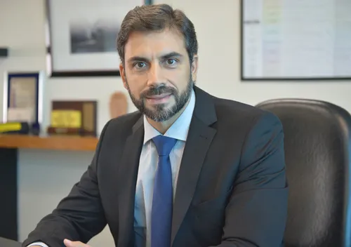 
          Imagem ilustrativa da imagem Casagrande anuncia Eugênio Ricas como Secretário de Estado da Segurança Pública
          