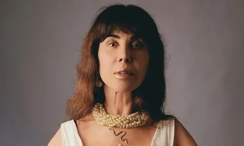 
          Imagem ilustrativa da imagem Claudia Alencar tem 'significativa melhora' em seu quadro de saúde
          