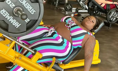 
          Imagem ilustrativa da imagem Com look fitness, Jojo manda mensagem motivacional
          