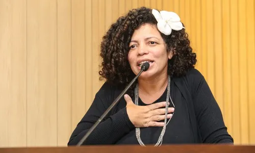 
          Imagem ilustrativa da imagem Comissão pede que agressor de mulher confundida seja acusado de transfobia
          