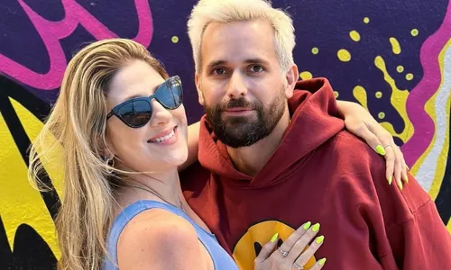 
          Imagem ilustrativa da imagem Dani Calabresa entra na trend e chama marido de 'Calabreso' após termo viralizar
          