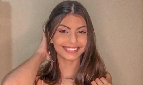 
          Imagem ilustrativa da imagem Dois estudantes no ES tiram nota 1.000 no Enem
          