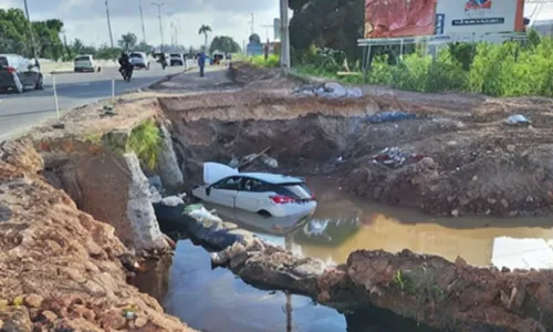 
          Imagem ilustrativa da imagem Duas irmãs da cantora Cristina Amaral perdem a vida em acidente na BR-232
          