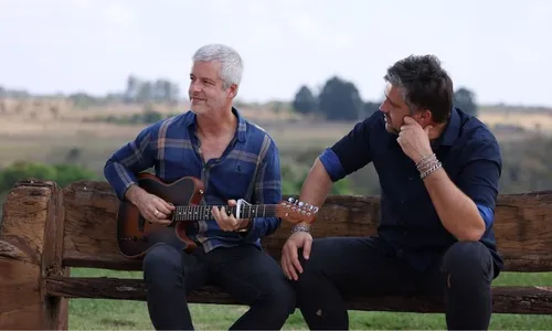 
          Imagem ilustrativa da imagem Dupla Victor e Léo retorna aos palcos após cinco anos
          