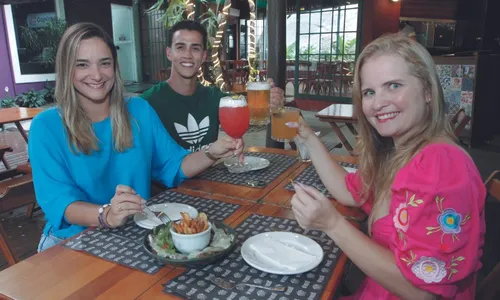 
          Imagem ilustrativa da imagem ES ganha 574 novos bares e restaurantes
          