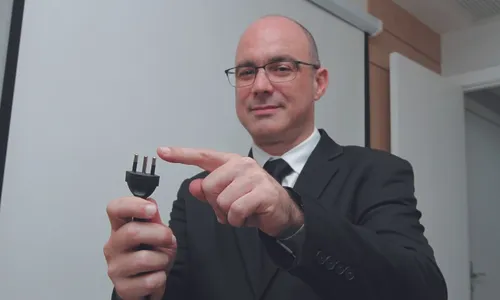 
          Imagem ilustrativa da imagem Energia mais cara e risco de blecaute, dizem especialistas
          