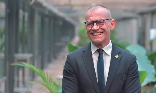 
          Imagem ilustrativa da imagem Fabiano Contarato: “Não enganei os eleitores, sempre defendi a esquerda”
          