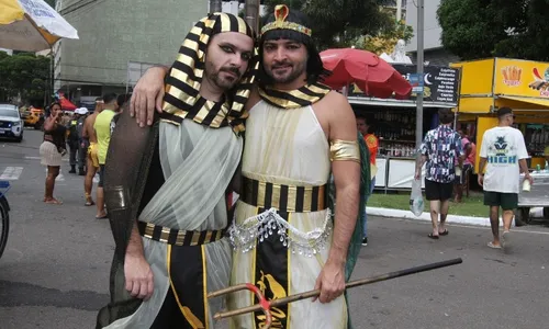 
          Imagem ilustrativa da imagem Fantasias para lá de divertidas no Carnaval do Centro
          