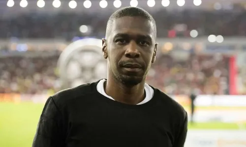 
          Imagem ilustrativa da imagem Flamengo anuncia saída de Juan para assumir cargo na seleção brasileira
          