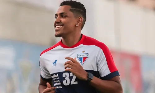 
          Imagem ilustrativa da imagem Fortaleza renova com Pedro Rocha: 'Em 2024 vai jogar em seu melhor nível'
          
