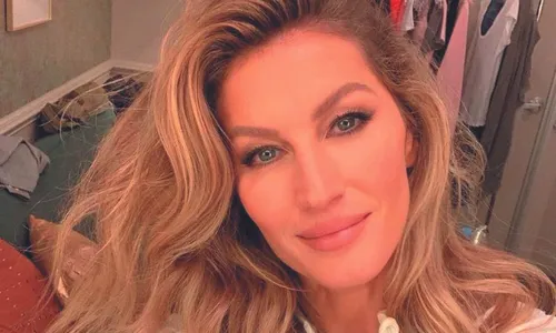 
          Imagem ilustrativa da imagem Gisele Bündchen: “O que dizem de mim não é da minha conta”
          