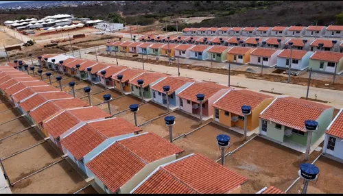 
          Imagem ilustrativa da imagem Governo seleciona construtoras para erguer mais de 2.500 casas populares
          