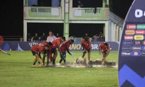 
          Imagem ilustrativa da imagem Gramado alagado adia estreia do Real Noroeste na Copa do Brasil. Veja nova data
          