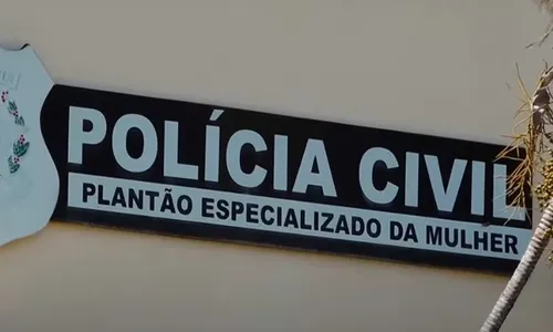 
          Imagem ilustrativa da imagem Homem é preso após agredir namorada em Vila Velha
          