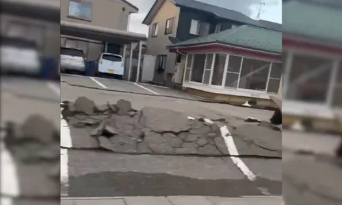 
          Imagem ilustrativa da imagem Japão atualiza o número de mortos em terremoto para quatro
          