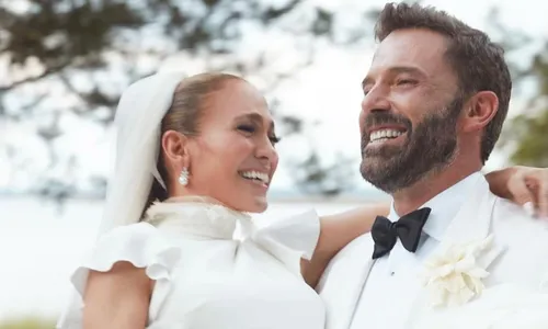 
          Imagem ilustrativa da imagem Jennifer Lopez diz que ela e Ben Affleck têm estresse pós-traumático
          