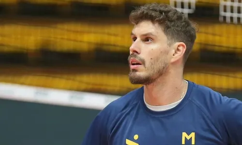 
          Imagem ilustrativa da imagem Levantador Bruninho anuncia que voltará ao Brasil após o fim da temporada italiana
          