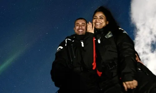 
          Imagem ilustrativa da imagem Lexa é pedida em casamento por Ricardo Vianna na Noruega: ‘Ela disse sim’
          