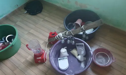 
          Imagem ilustrativa da imagem Liderança do tráfico de 13 bairros em Vila Velha é preso em operação da polícia
          