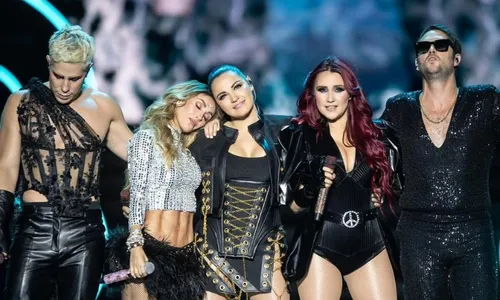 
          Imagem ilustrativa da imagem Maite Perroni diz que empresário do RBD foi afastado
          