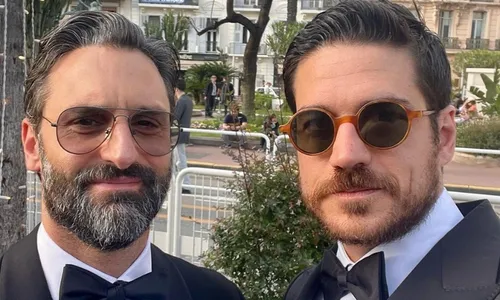 
          Imagem ilustrativa da imagem Marco Pigossi conta que tem planos de se casar com cineasta italiano
          