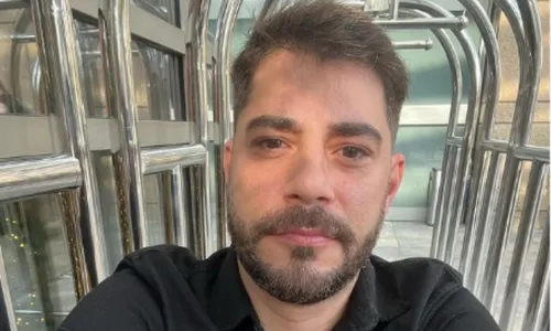 
          Imagem ilustrativa da imagem Médicos explicam a doença que levou Evaristo Costa à UTI
          