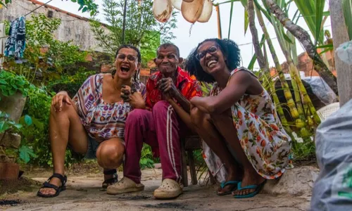 
          Imagem ilustrativa da imagem Mestre Martelo imortalizado em lançamento de livro "Mateus de uma vida inteira"
          