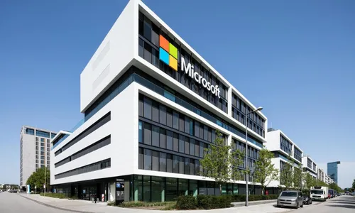 
          Imagem ilustrativa da imagem Microsoft supera Apple na “disputa dos trilhões”
          