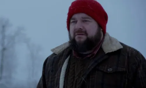 
          Imagem ilustrativa da imagem Morre aos 48 anos Chris Gauthier, ator de 'Once Upon a Time' e 'Smallville'
          