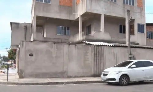 
          Imagem ilustrativa da imagem Motorista de aplicativo é assassinado dentro da casa de namorada
          