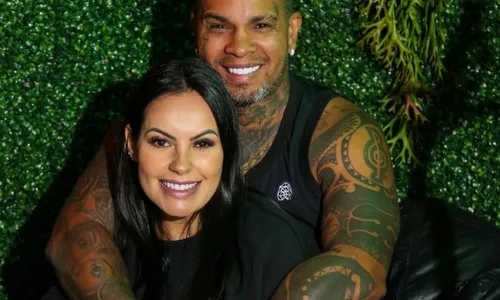 
          Imagem ilustrativa da imagem Mulher de Rodriguinho expõe ameaça: 'É melhor vocês pararem ou vai ser pior'
          