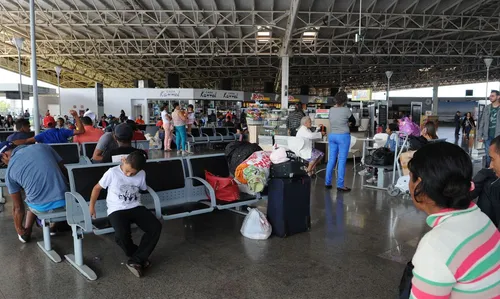 
          Imagem ilustrativa da imagem Natal deste ano com aumento de 50% de passageiros no TIP
          