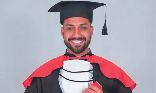 
          Imagem ilustrativa da imagem O que a escola fez por mim: “O curso de Direito foi um divisor de águas”
          