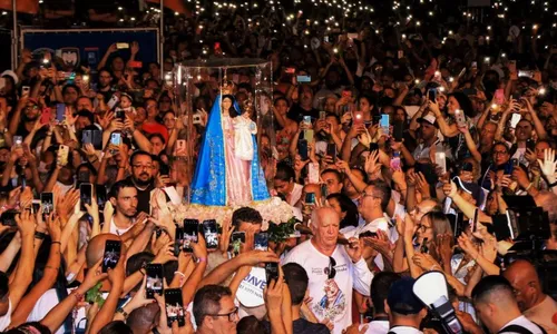 
          Imagem ilustrativa da imagem Oito romarias na Festa da Penha
          