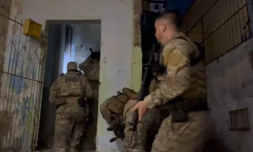 
          Imagem ilustrativa da imagem Operação da Polícia Civil mira traficantes de quatro bairros de Cariacica
          