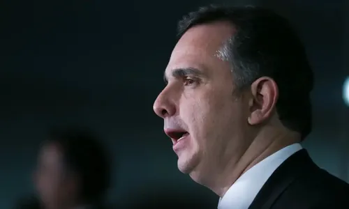 
          Imagem ilustrativa da imagem Pacheco promete solução negociada para MP da reoneração da folha neste mês
          