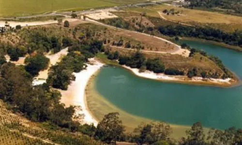
          Imagem ilustrativa da imagem Paraíso dos surfistas no Norte do Estado
          