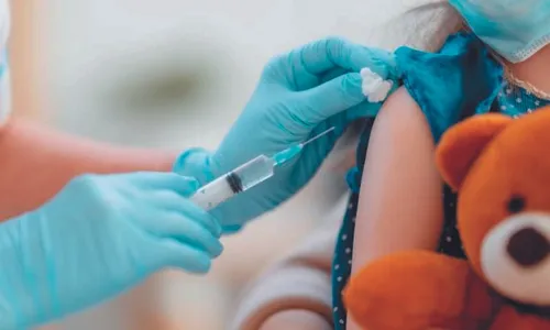 
          Imagem ilustrativa da imagem Por que crianças e jovens vão receber primeiro a vacina da dengue?
          