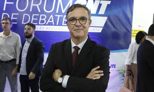 
          Imagem ilustrativa da imagem “Precisamos de rodovias melhores”, afirma diretor da CNT sobre estradas do ES
          