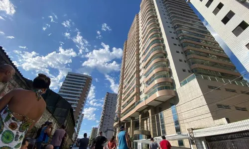 
          Imagem ilustrativa da imagem Prédio no litoral de São Paulo permanece interditado após tremores
          