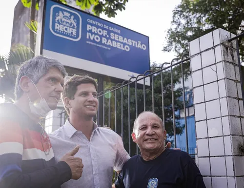 
          Imagem ilustrativa da imagem Prefeitura do Recife nomeia 188 gestores para unidades da rede de saúde
          