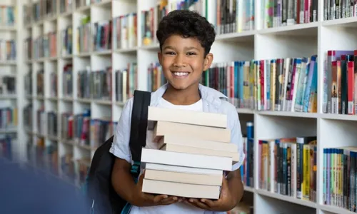 
          Imagem ilustrativa da imagem Procon de Pernambuco esclarece regras para matrículas e materiais escolares
          