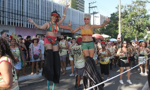 
          Imagem ilustrativa da imagem Produção caprichada para curtir os bloquinhos no Centro
          